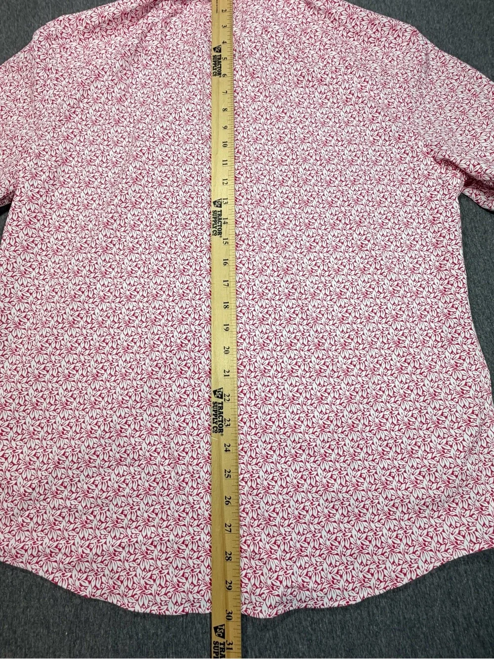 UNTUCKit Men's Short-Sleeve Button-Down Shirt Large Reg Fit Red Floral Print